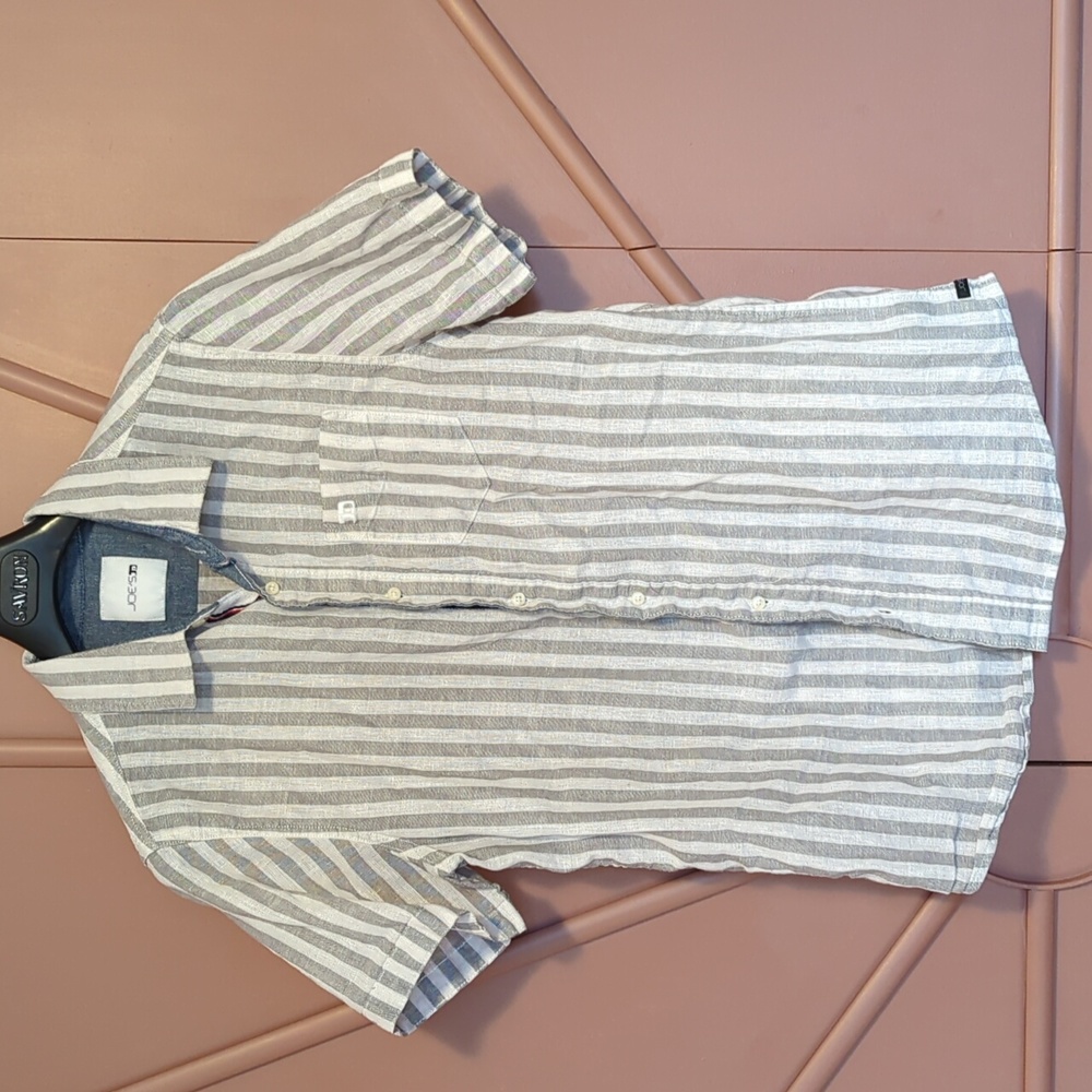 3/$20 - Joe's Jeans - Linen Short Sleeve Button-up